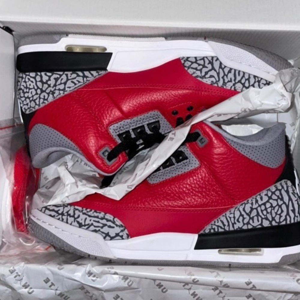 Unite fire red 3’s